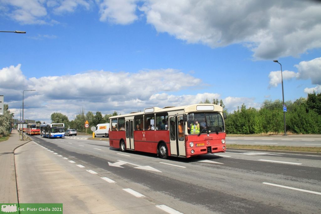 Zlot zabytkowych autobusÃ³w w Bydgoszczy - 85 lat bydgoskich autobusÃ³w - #27 - Mercedes-Benz O305 [Ikarus & Mercedes Bydgoszcz] #3772